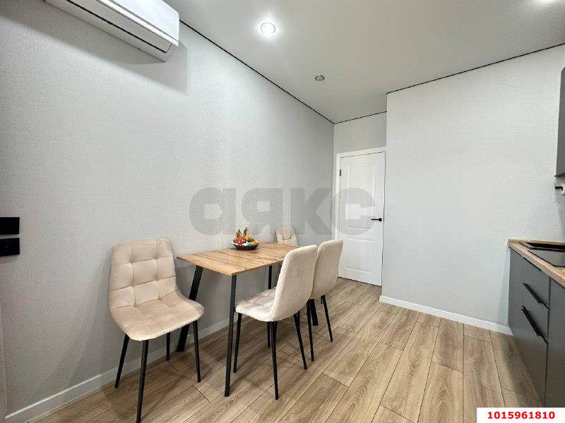 Фото №4: 1-комнатная квартира 41 м² - Краснодар, Прикубанский внутригородской округ, жилой комплекс Кубанский, мкр. Завод Измерительных Приборов, ул. Зиповская, 38