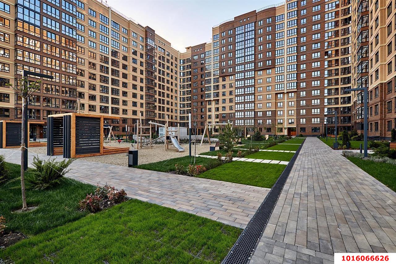 Фото №14: 3-комнатная квартира 80 м² - Краснодар, ЖК Lime, Прикубанский внутригородской округ, Завод Радиоизмерительных Приборов, п. Калинино, ул. 2-я Российская, 162