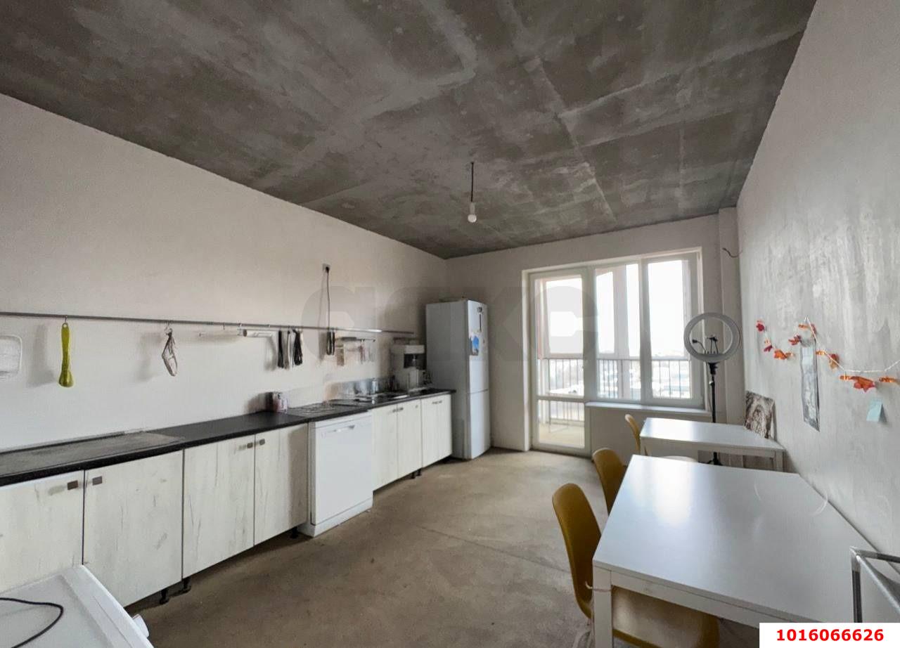 Фото №2: 3-комнатная квартира 80 м² - Краснодар, ЖК Lime, Прикубанский внутригородской округ, Завод Радиоизмерительных Приборов, п. Калинино, ул. 2-я Российская, 162