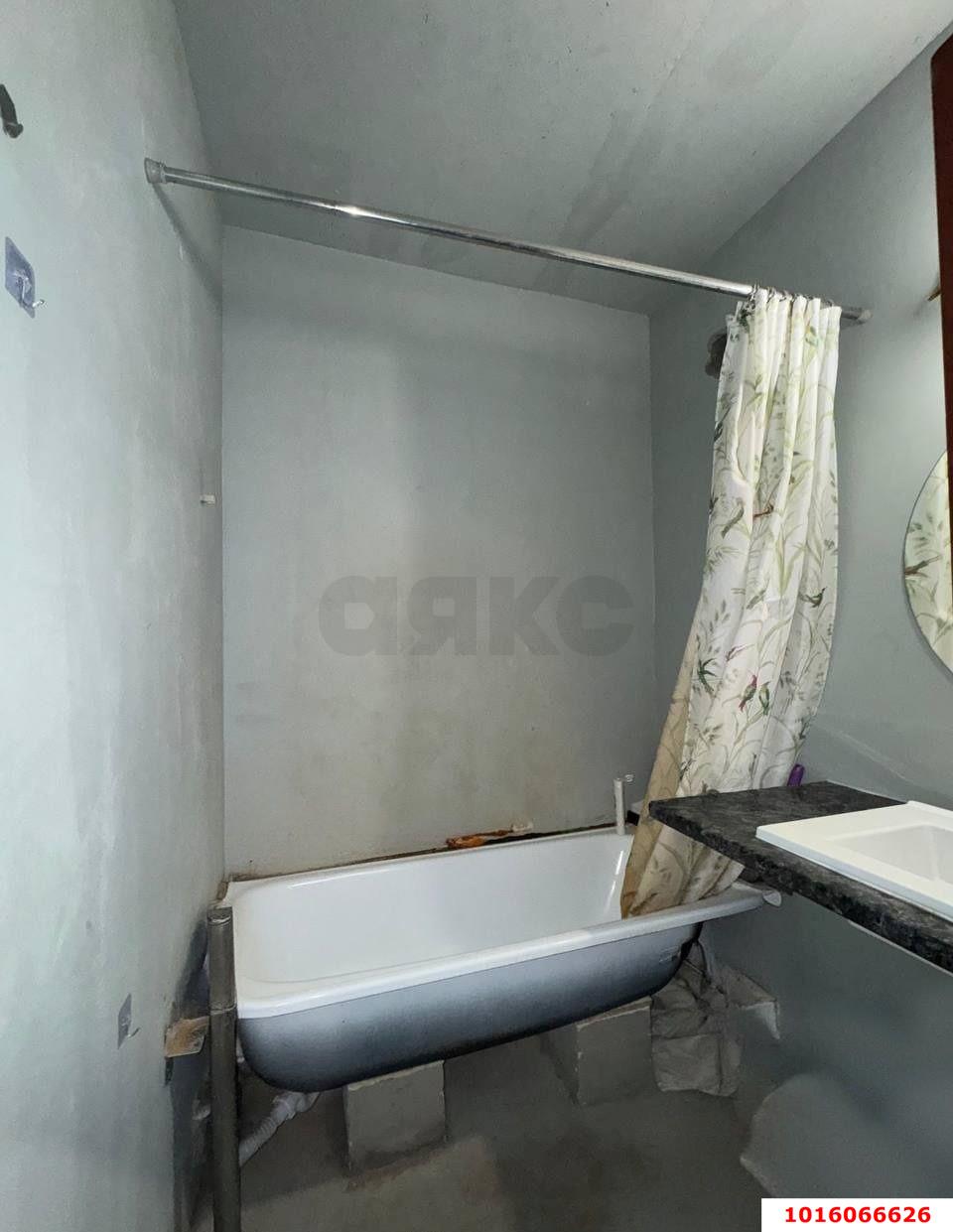 Фото №9: 3-комнатная квартира 80 м² - Краснодар, ЖК Lime, Прикубанский внутригородской округ, Завод Радиоизмерительных Приборов, п. Калинино, ул. 2-я Российская, 162