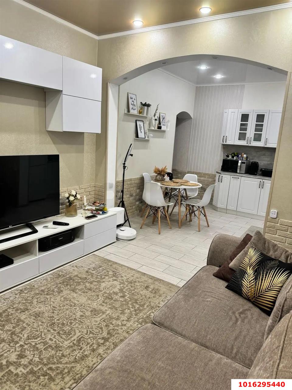 Фото №1: 2-комнатная квартира 54 м² - Краснодар, Прикубанский внутригородской округ, мкр. ЖК Прованс, ул. Генерала Петрова, 25