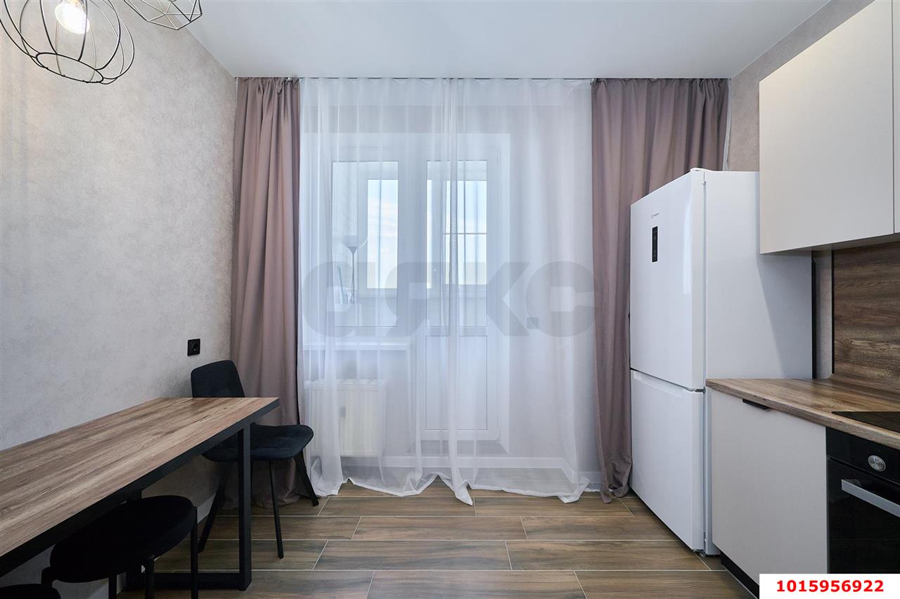 Фото №4: 1-комнатная квартира 44 м² - Краснодар, Карасунский внутригородской округ, Гидростроителей, мкр. Почтовый, пр-кт имени писателя Знаменского, 10