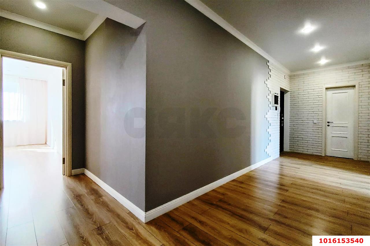 Фото №11: 3-комнатная квартира 93 м² - Краснодар, Карасунский внутригородской округ, Гидростроителей, мкр. Почтовый, пр-кт имени писателя Знаменского, 20