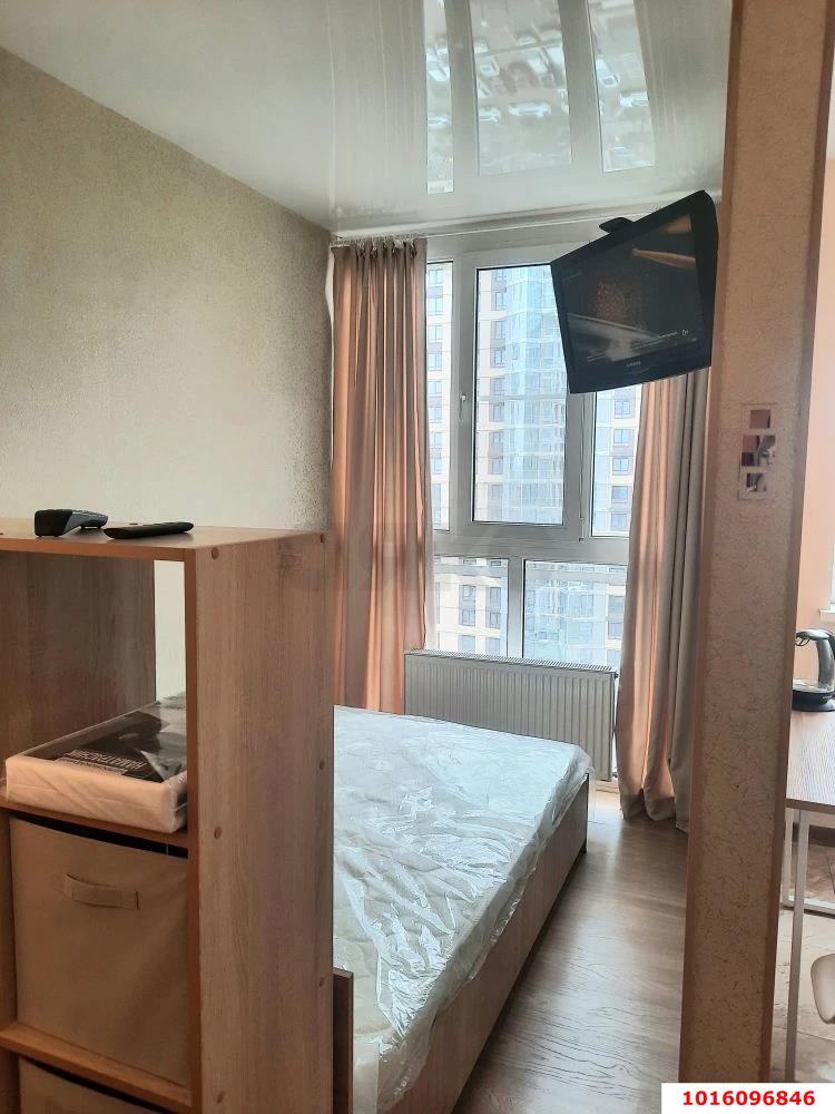 Фото №1: 1-комнатная квартира 33 м² - Краснодар, Прикубанский внутригородской округ, Отделение № 1 совхоза Солнечный, мкр. Фестивальный, ул. Новицкого, 2/5