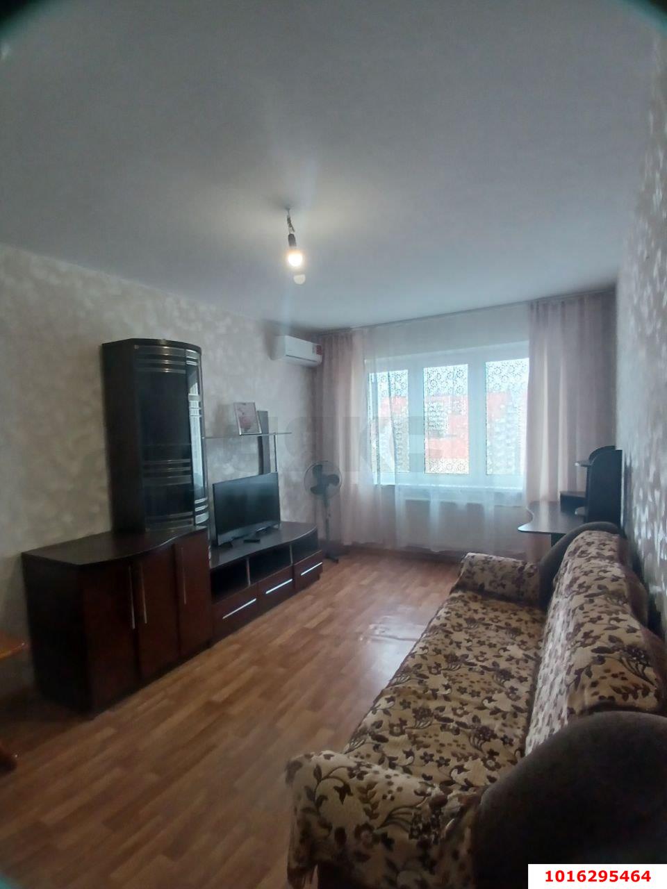 Фото №2: 2-комнатная квартира 61 м² - Краснодар, Прикубанский внутригородской округ, мкр. Восточно-Кругликовский, ул. Героев-Разведчиков, 26