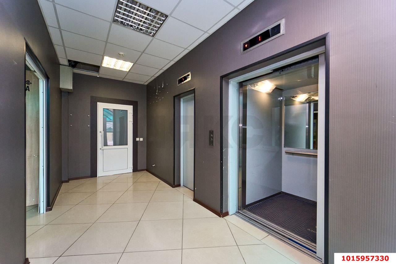 Фото №8: Коммерция 929 м² - Краснодар, Западный внутригородской округ, Центральный внутригородской округ, мкр. Центральный, ул. Кубанская набережная, 37/12