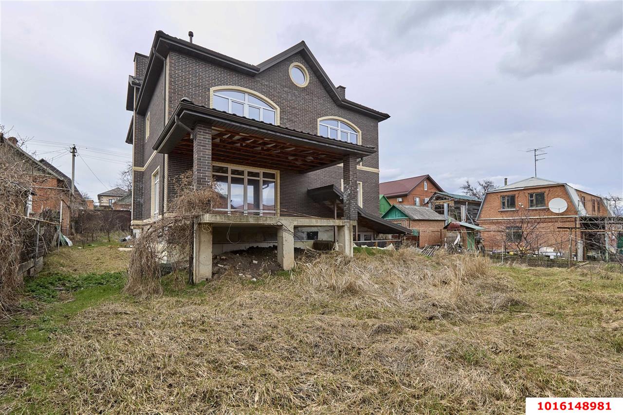 Фото №3: Дом 437 м² + 6.3 сот. - Краснодар, Западный внутригородской округ, мкр. Фестивальный, ул. Труда, 10