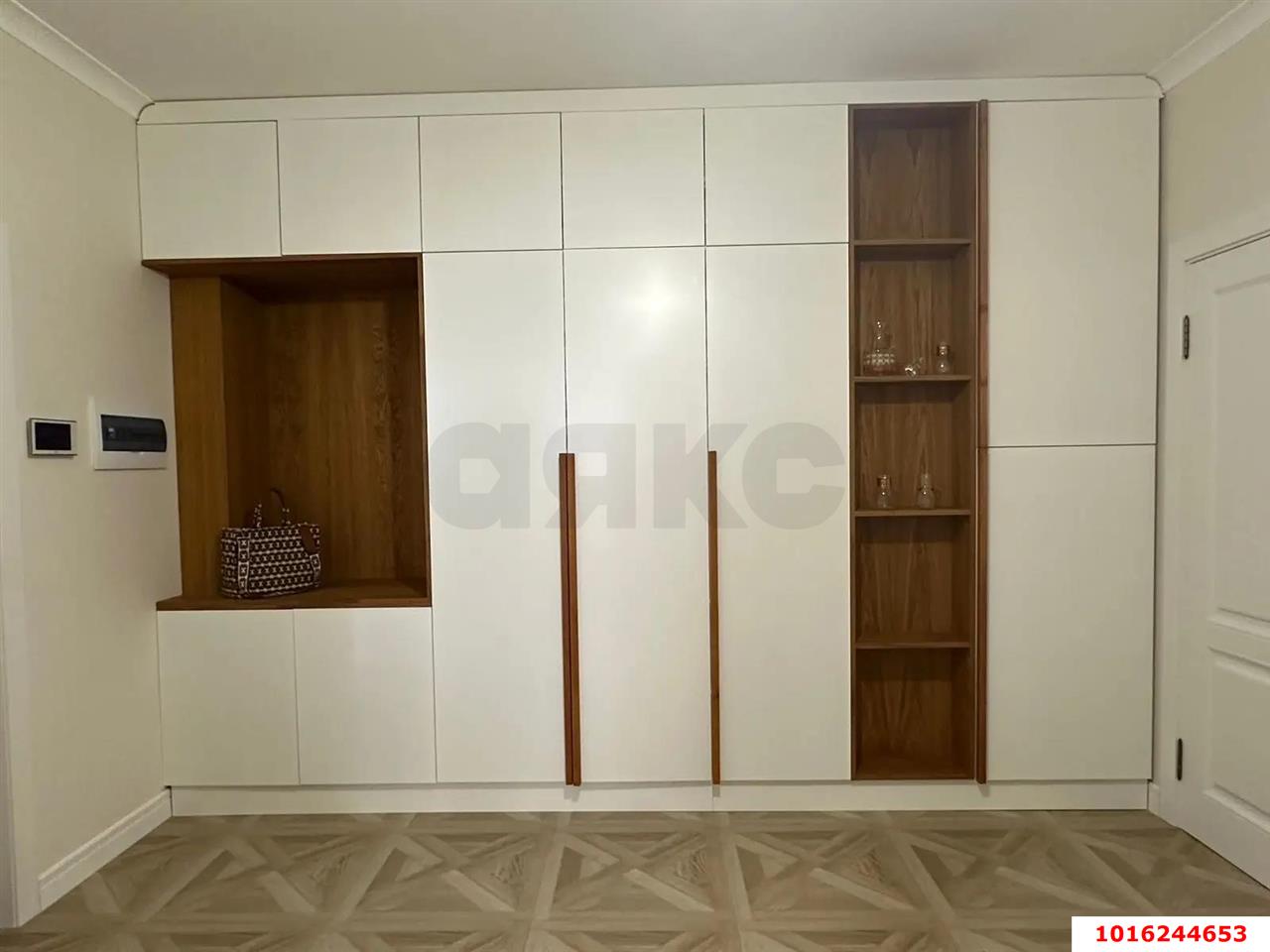 Фото №2: 2-комнатная квартира 86 м² - Краснодар, Западный внутригородской округ, мкр. Юбилейный, ул. Думенко, 21