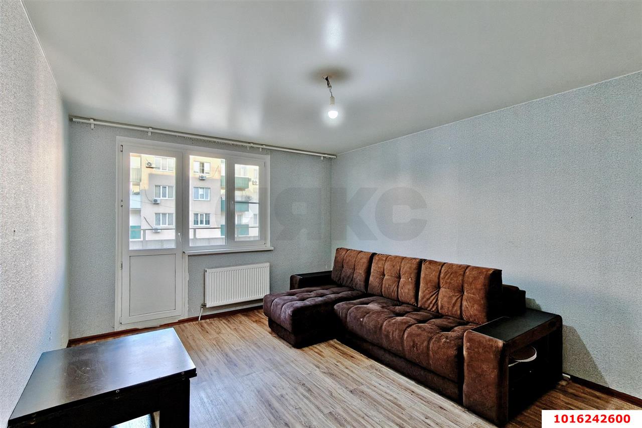 Фото №3: 2-комнатная квартира <span class="whitespace-nowrap">60 м²</span>, <span class="whitespace-nowrap">7/9 эт.</span> - Яблоновский, ул. Гагарина, 192к4