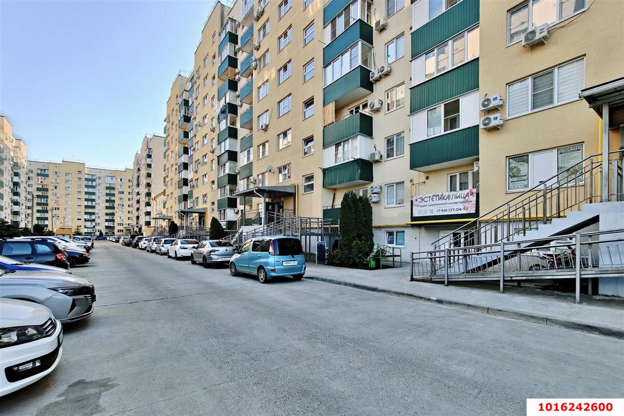 Фото №19: 2-комнатная квартира <span class="whitespace-nowrap">60 м²</span>, <span class="whitespace-nowrap">7/9 эт.</span> - Яблоновский, ул. Гагарина, 192к4
