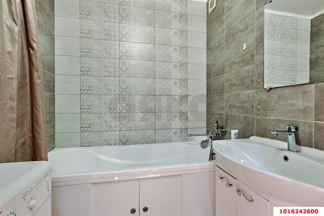 Фото №10: 2-комнатная квартира <span class="whitespace-nowrap">60 м²</span>, <span class="whitespace-nowrap">7/9 эт.</span> - Яблоновский, ул. Гагарина, 192к4