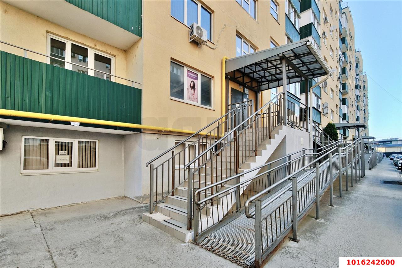 Фото №21: 2-комнатная квартира <span class="whitespace-nowrap">60 м²</span>, <span class="whitespace-nowrap">7/9 эт.</span> - Яблоновский, ул. Гагарина, 192к4
