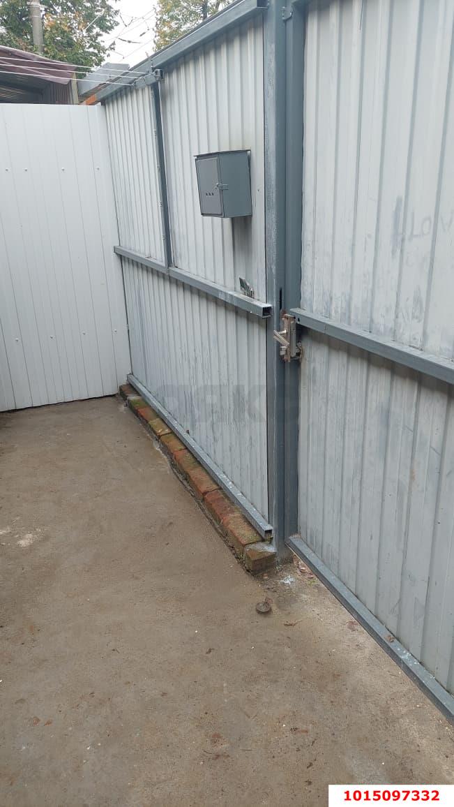 Фото №4: Дом 50 м² + 0.1 сот. - Краснодар, Центральный внутригородской округ, мкр. Центральный, ул. имени Максима Горького, 156