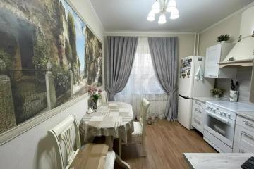 Фото №1: 2-комнатная квартира 65 м² - Краснодар, мкр. Завод Измерительных Приборов, ул. Зиповская, 41