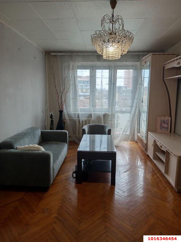 Фото №1: 2-комнатная квартира 48 м² - Краснодар, Центральный внутригородской округ, мкр. Центральный, ул. Коммунаров, 201