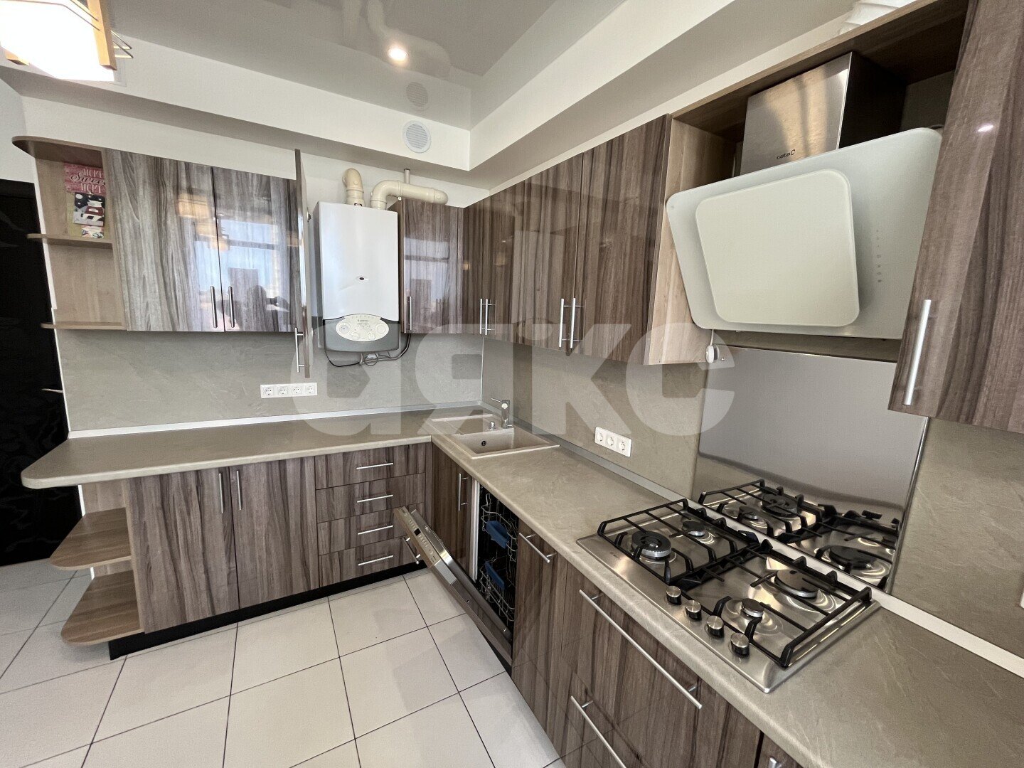 Фото №2: 1-комнатная квартира <span class="whitespace-nowrap">52 м²</span>, <span class="whitespace-nowrap">4/9 эт.</span> - Анапа, мкр. Алексеевка, ул. Лазурная, 16