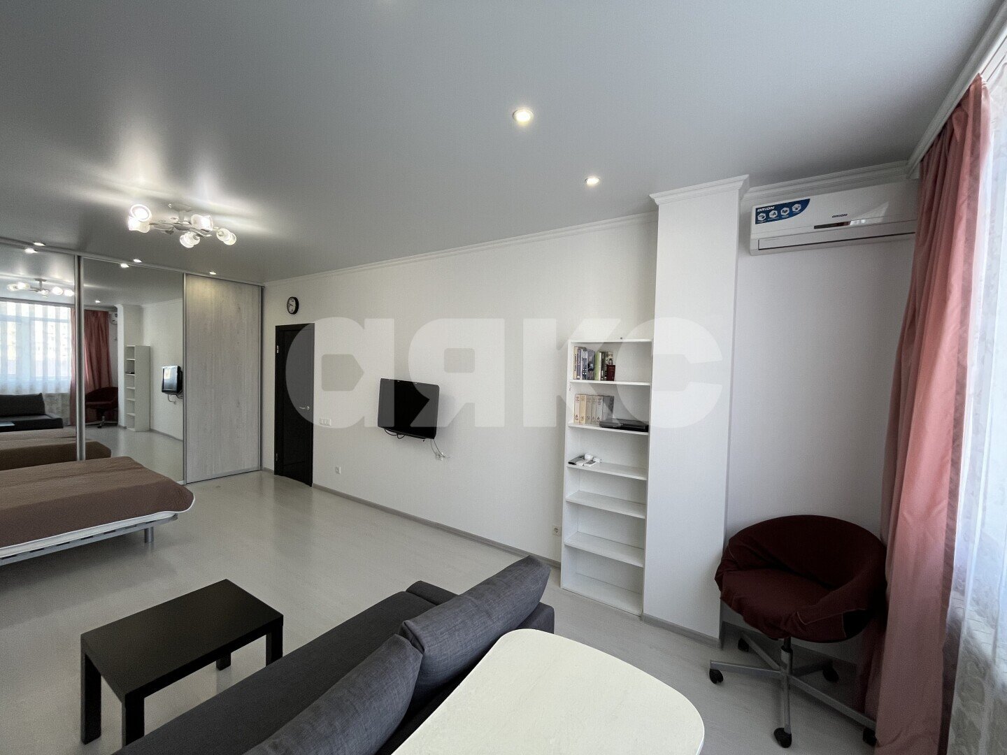 Фото №7: 1-комнатная квартира <span class="whitespace-nowrap">52 м²</span>, <span class="whitespace-nowrap">4/9 эт.</span> - Анапа, мкр. Алексеевка, ул. Лазурная, 16