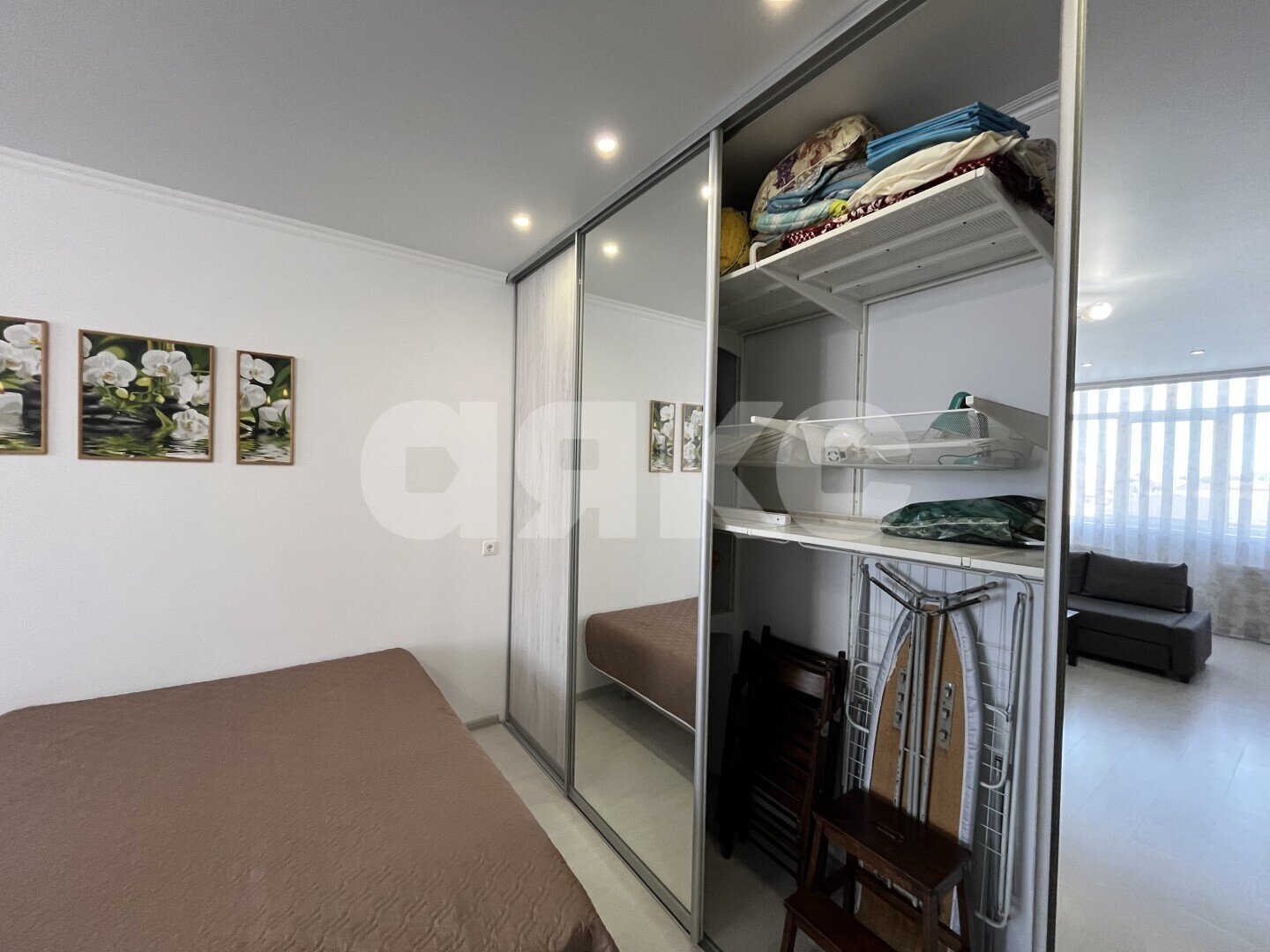 Фото №5: 1-комнатная квартира <span class="whitespace-nowrap">52 м²</span>, <span class="whitespace-nowrap">4/9 эт.</span> - Анапа, мкр. Алексеевка, ул. Лазурная, 16