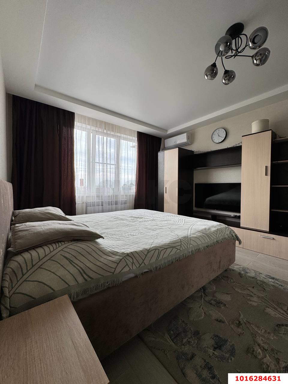 Фото №1: 1-комнатная квартира 42 м² - Краснодар, Прикубанский внутригородской округ, мкр. Завод Измерительных Приборов, ул. имени 40-летия Победы, 33/10