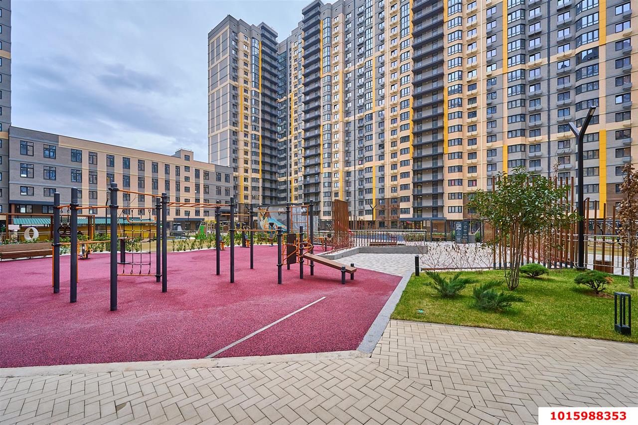 Фото №17: 3-комнатная квартира 80 м² - Краснодар, ЖК Урал, Карасунский внутригородской округ, Камвольно-суконный Комбинат, мкр. жилой комплекс Ural, ул. Уральская, 87/7