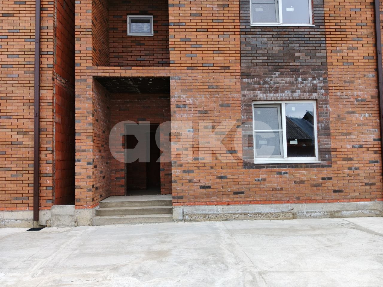 Фото №2: Таунхаус 100 м² + 1 сот. - Горячий Ключ, мкр. Городская Больница, ул. Совхозная