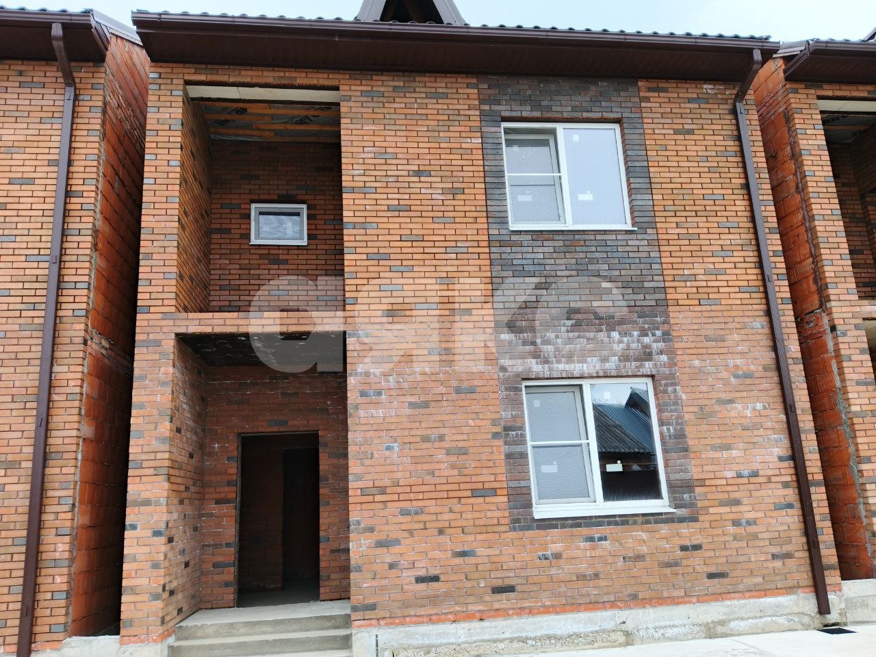 Фото №1: Таунхаус 100 м² + 1 сот. - Горячий Ключ, мкр. Городская Больница, ул. Совхозная