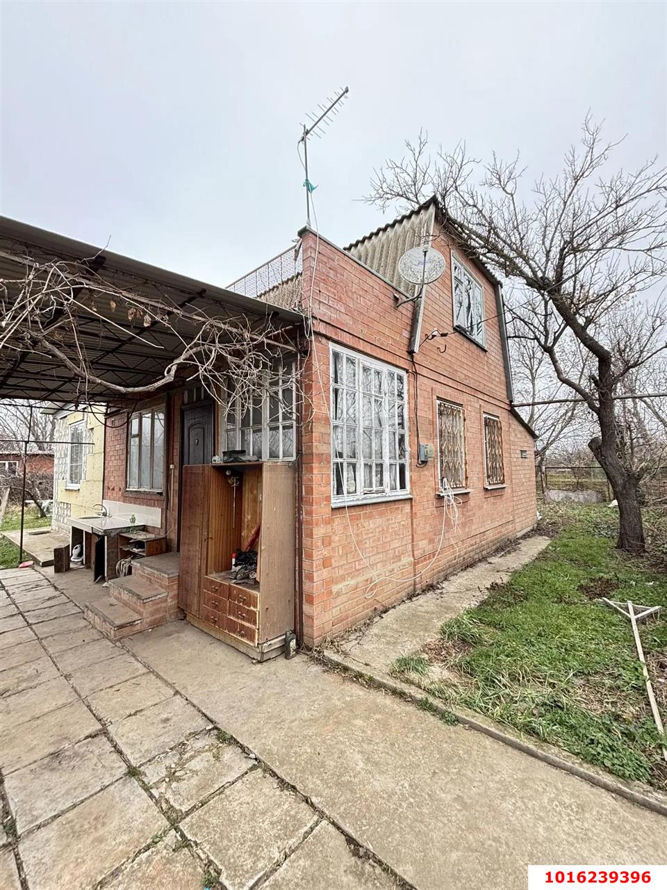 Фото №1: Дом 160 м² + 4.73 сот. - СНТ Строитель, мкр. Прикубанский внутригородской округ, ул. Сиреневая, 45