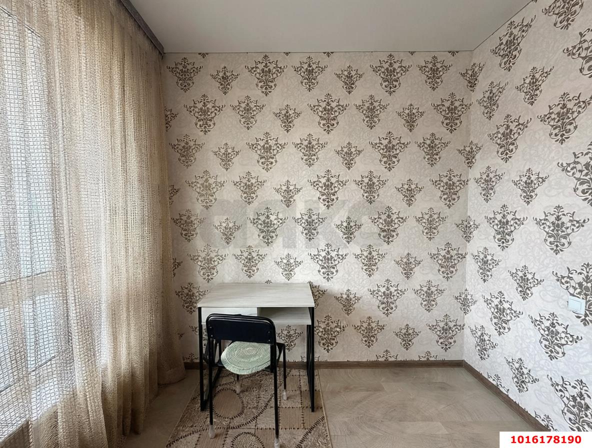 Фото №6: 2-комнатная квартира <span class="whitespace-nowrap">42 м²</span>, <span class="whitespace-nowrap">4/4 эт.</span> - Краснодар, Прикубанский внутригородской округ, мкр. ЖК Дубровка, ул. Беговая, 56к2