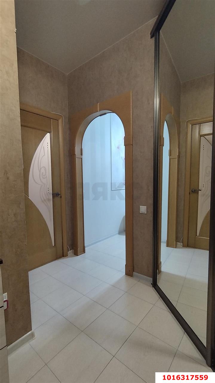 Фото №8: 1-комнатная квартира 41 м² - Краснодар, Прикубанский внутригородской округ, мкр. Краевая Клиническая Больница, ул. 1 Мая, 278