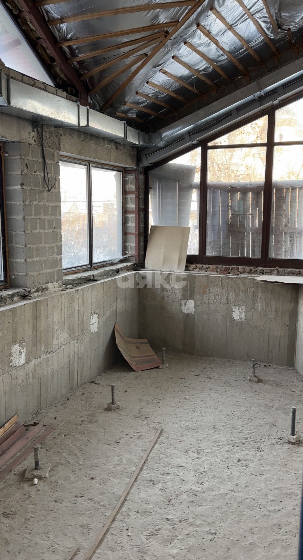 Фото №6: Дом 515 м² + 8 сот. - Луганск, р. Жовтневый, ул. 26 Бакинских Комиссаров