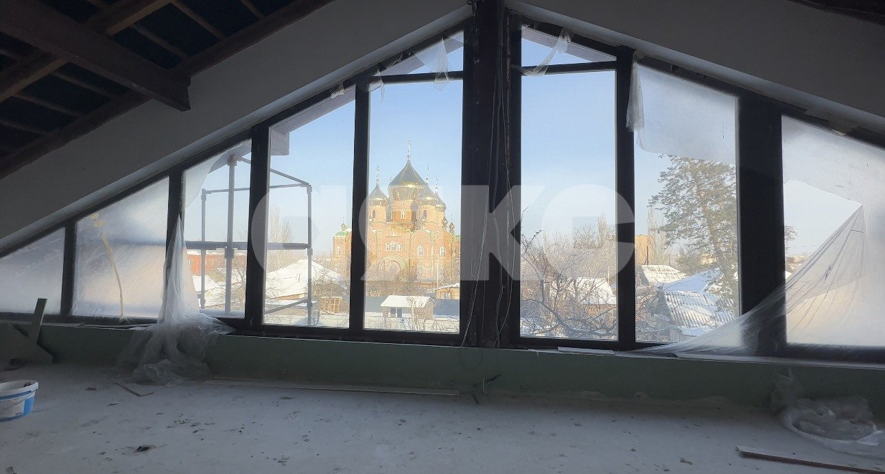 Фото №4: Дом 515 м² + 8 сот. - Луганск, р. Жовтневый, ул. 26 Бакинских Комиссаров