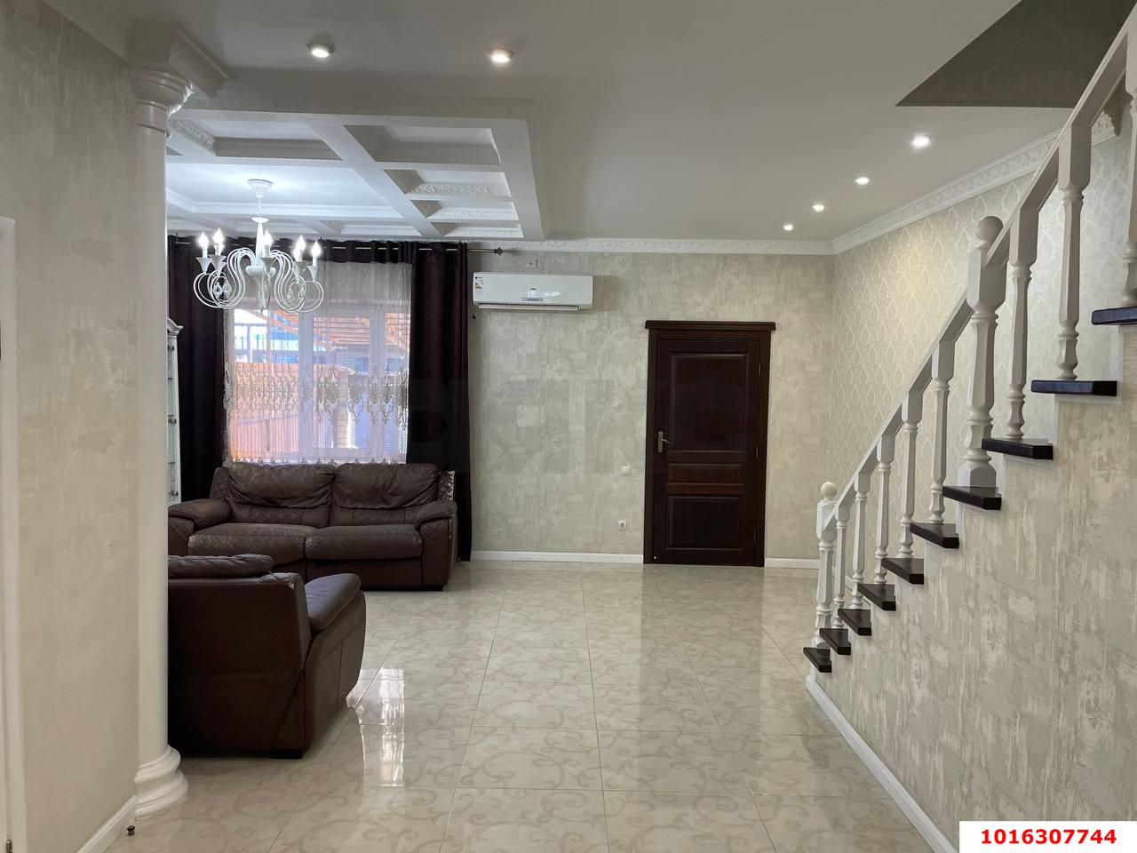 Фото №3: 3-комнатная квартира 124 м² - Российский, Прикубанский внутригородской округ, мкр. ЖК Вилла Роз, ул. имени Академика Сахарова, 33к2