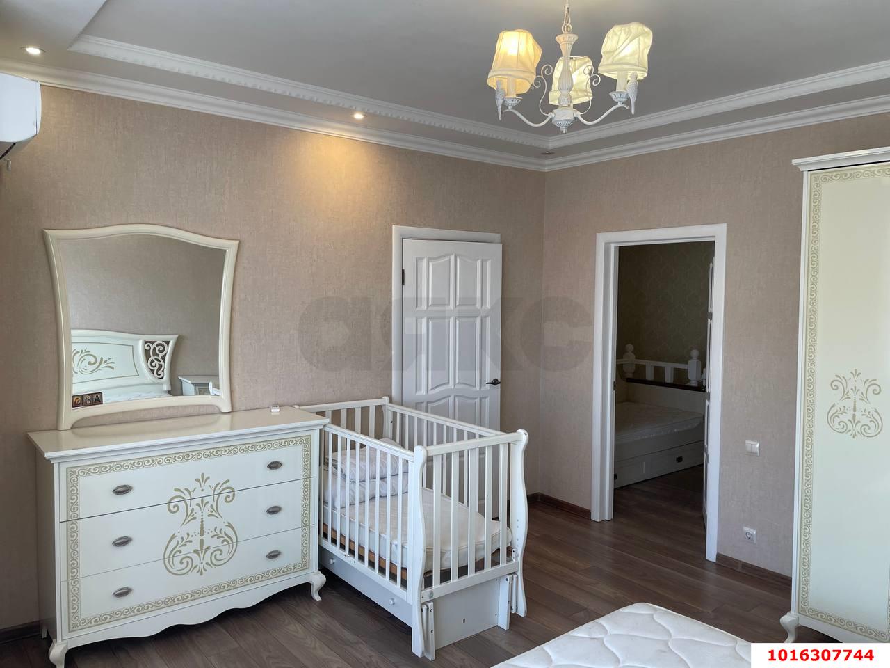 Фото №10: 3-комнатная квартира 124 м² - Российский, Прикубанский внутригородской округ, мкр. ЖК Вилла Роз, ул. имени Академика Сахарова, 33к2