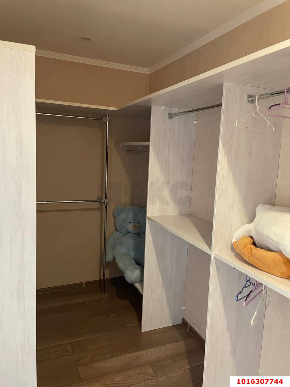 Фото №11: 3-комнатная квартира 124 м² - Российский, Прикубанский внутригородской округ, мкр. ЖК Вилла Роз, ул. имени Академика Сахарова, 33к2