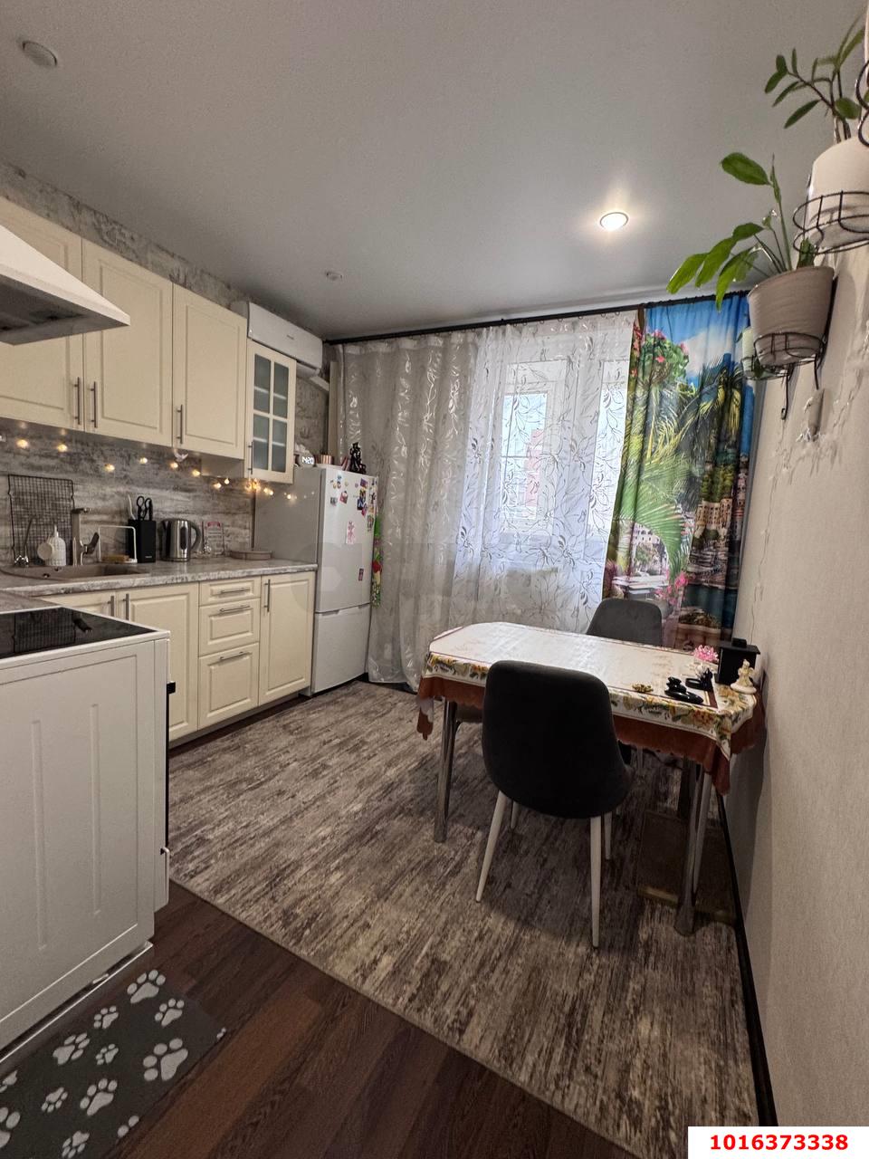 Фото №3: 1-комнатная квартира 38 м² - Краснодар, жилой комплекс Времена Года 3, Завод Радиоизмерительных Приборов, имени Петра Метальникова, мкр. Прикубанский внутригородской округ, ул. Цезаря Куникова, 24к2