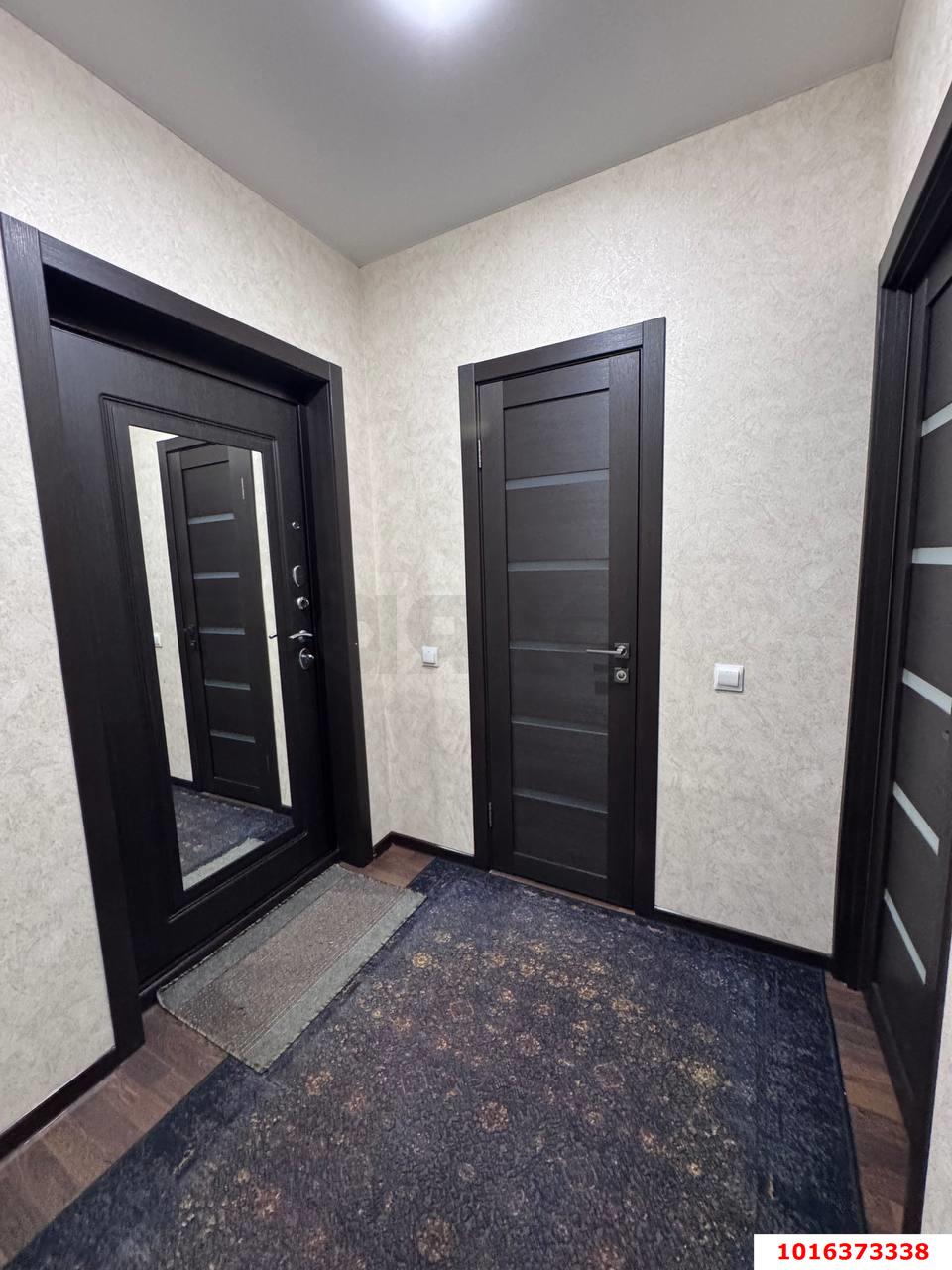 Фото №10: 1-комнатная квартира 38 м² - Краснодар, жилой комплекс Времена Года 3, Завод Радиоизмерительных Приборов, имени Петра Метальникова, мкр. Прикубанский внутригородской округ, ул. Цезаря Куникова, 24к2