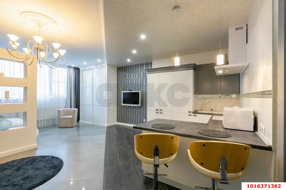 Фото №2: Студия 46 м² - Краснодар, Центральный внутригородской округ, Западный внутригородской округ, мкр. Центральный, ул. Кубанская набережная, 33