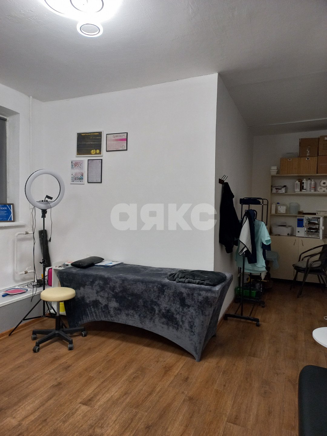 Фото №2: Коммерция <span class="whitespace-nowrap">46 м²</span>, <span class="whitespace-nowrap">-1/5 эт.</span> - Волгоград, Тракторозаводский, мкр. Горный, ул. Быкова, 11