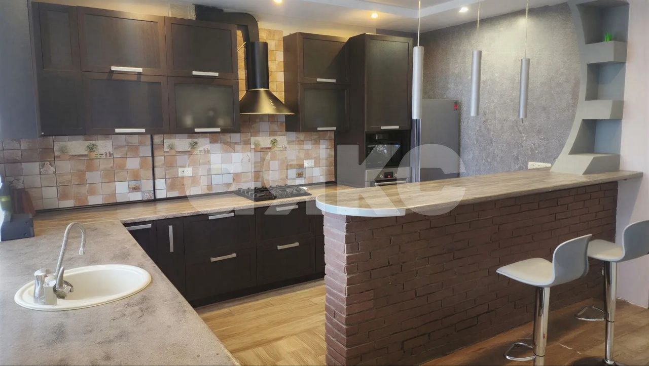 Фото №9: Дом 175 м² + 6.7 сот. - Супсех, ул. Покровская