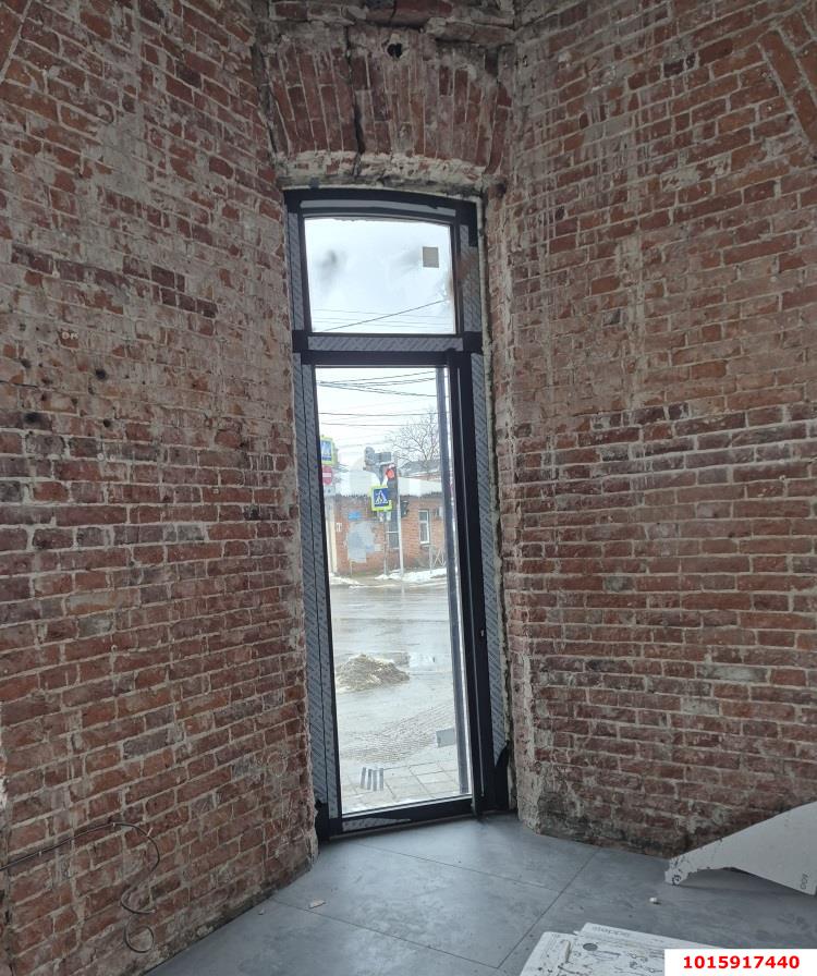 Фото №10: Коммерция 203 м² - Краснодар, Центральный внутригородской округ, мкр. Центральный, ул. Карасунская, 87