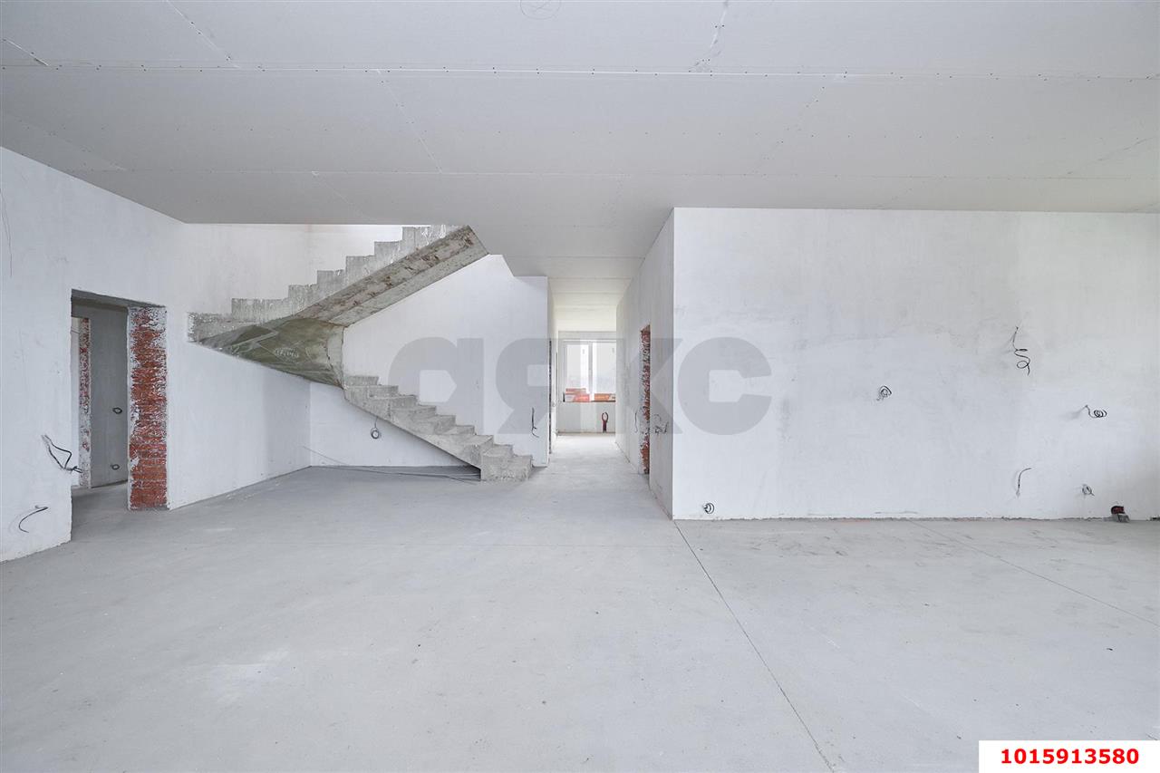 Фото №17: Дом 450 м² + 8 сот. - Краснодар, Прикубанский внутригородской округ, мкр. жилой комплекс Франция, пр-кт Европейский