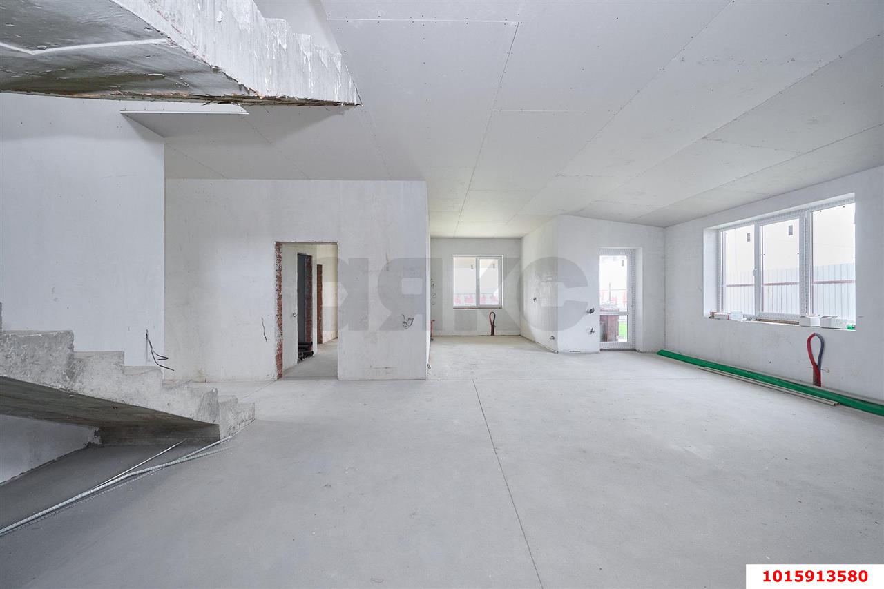 Фото №18: Дом 450 м² + 8 сот. - Краснодар, Прикубанский внутригородской округ, мкр. жилой комплекс Франция, пр-кт Европейский