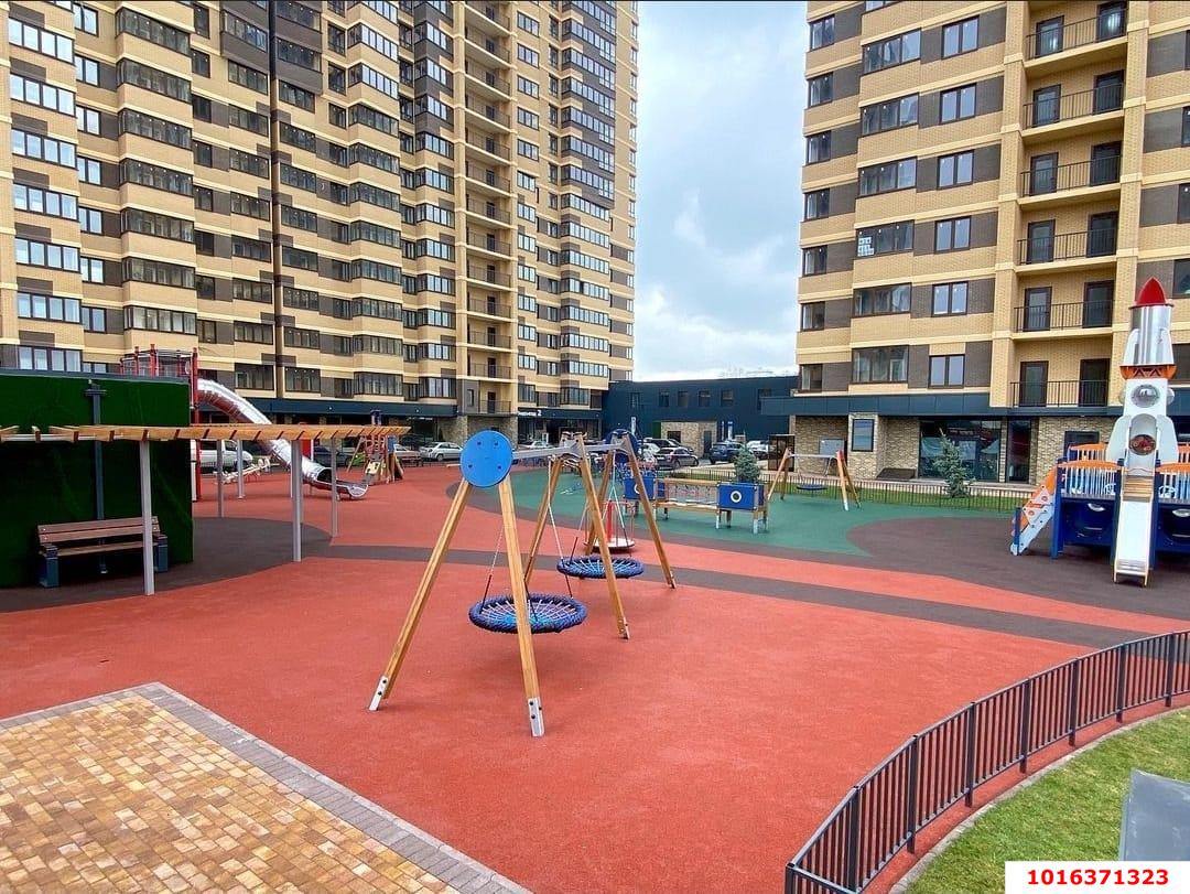 Фото №2: 3-комнатная квартира 77 м² - Краснодар, Карасунский внутригородской округ, Хлопчато-бумажный Комбинат, мкр. жилой комплекс Галактика, ул. Уральская, 71к2