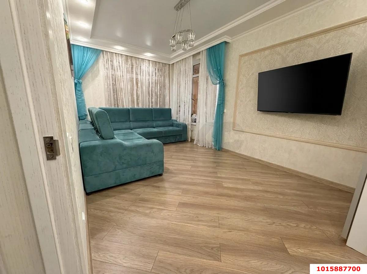 Фото №3: 2-комнатная квартира 70 м² - Краснодар, Прикубанский внутригородской округ, мкр. Юбилейный, ул. имени Калинина, 13/Б