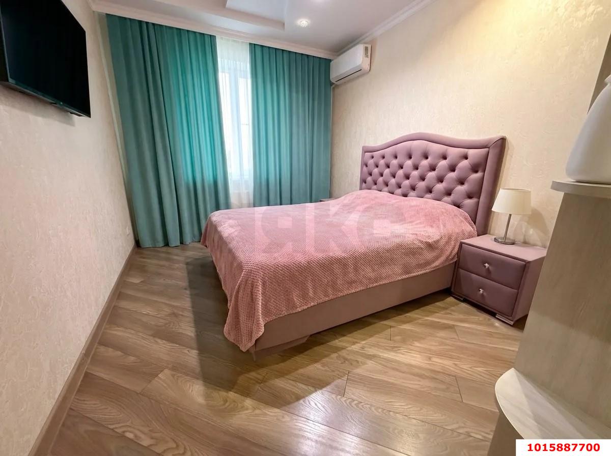 Фото №4: 2-комнатная квартира 70 м² - Краснодар, Прикубанский внутригородской округ, мкр. Юбилейный, ул. имени Калинина, 13/Б