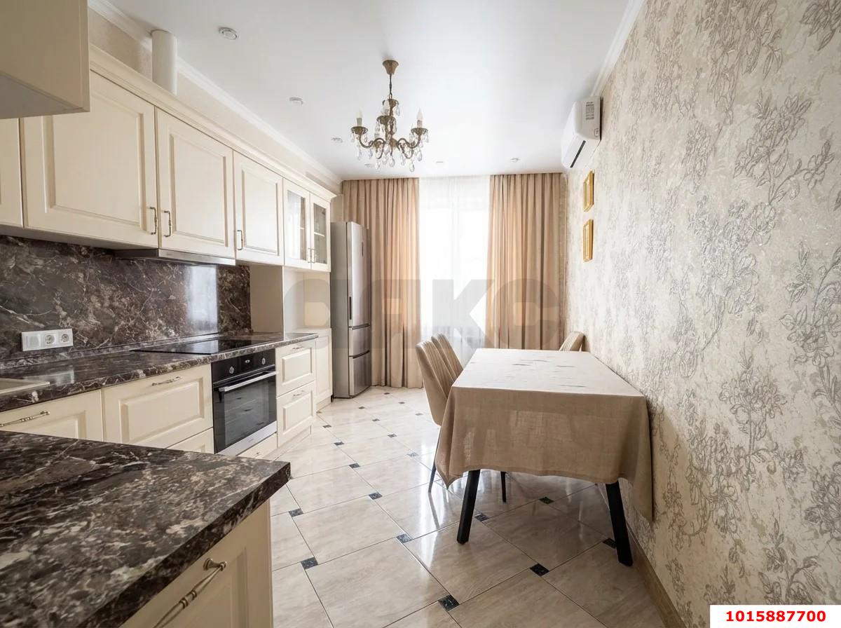 Фото №1: 2-комнатная квартира 70 м² - Краснодар, Прикубанский внутригородской округ, мкр. Юбилейный, ул. имени Калинина, 13/Б