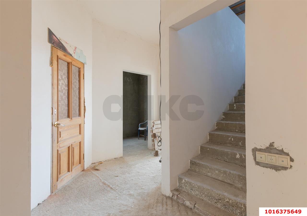 Фото №7: Дом 419 м² + 5.55 сот. - Краснодар, Кожзавод, мкр. Западный внутригородской округ, ул. Скорняжная, 44