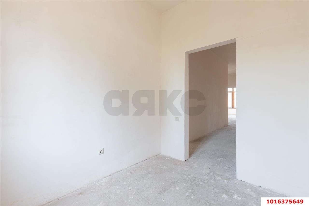 Фото №6: Дом 419 м² + 5.55 сот. - Краснодар, Кожзавод, мкр. Западный внутригородской округ, ул. Скорняжная, 44