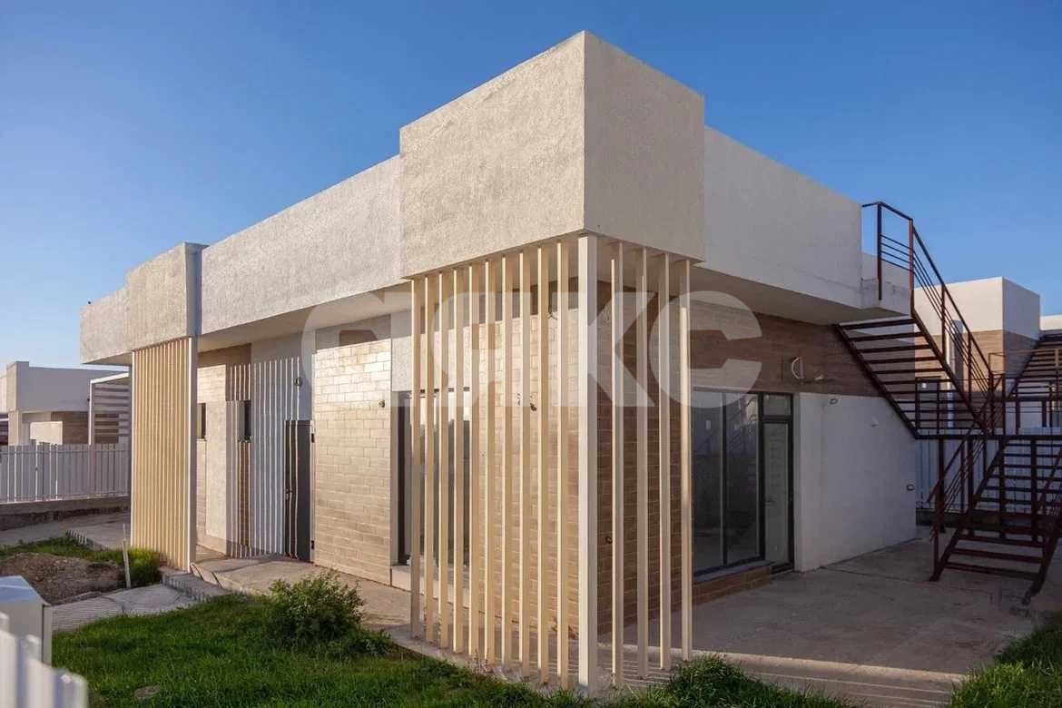 Фото №1: Дом 200 м² + 5.1 сот. - Южная Озереевка, ул. Туманная, 12