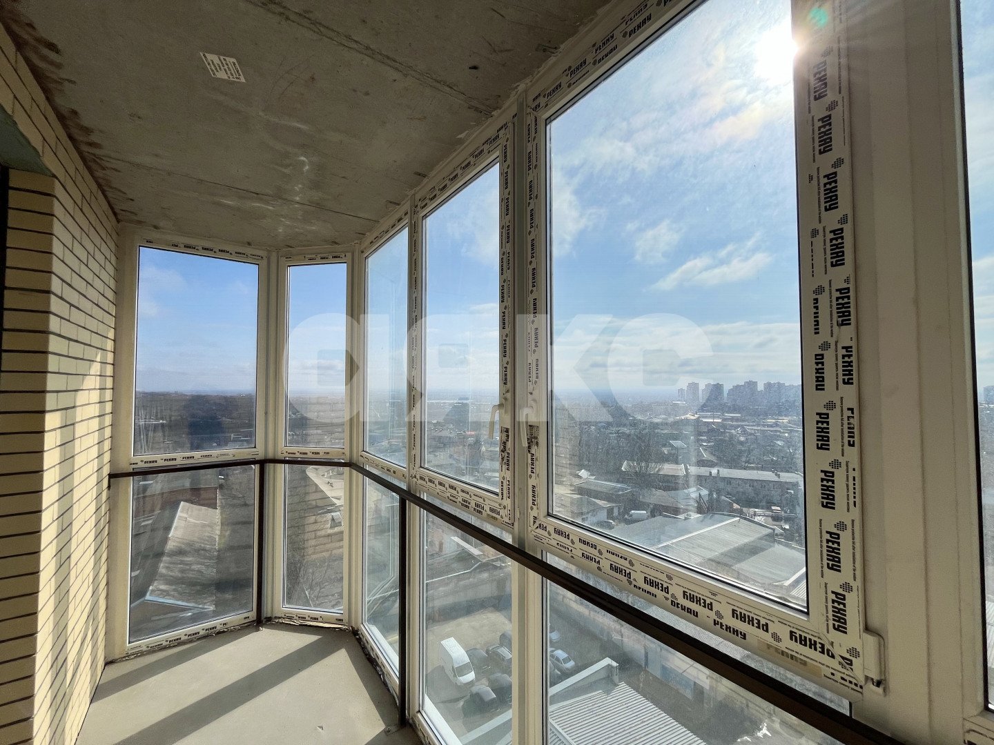 Фото №16: 2-комнатная квартира 70 м² - Ростов-на-Дону, Пролетарский, мкр. Берберовка, ул. Горсоветская, 77